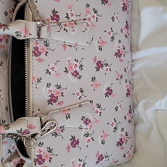 Steve Madden Bisque Floral BMICKEY 2 Clutch and Crossbody NWT! - Picture 4 of 14